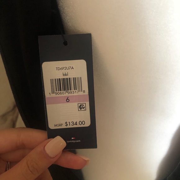 NWT Tommy Hilfiger size 6 dress - Picture 6 of 7